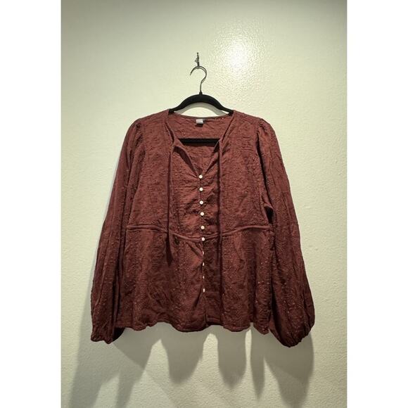 Old Navy Tops - OLD NAVY Top Women’s Size Medium Plum Peplum Eyelet Boho Blouse Peasant Coastal